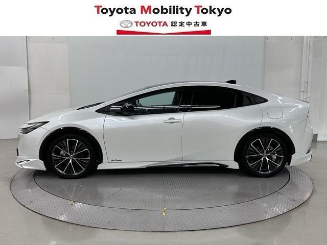プリウス Ｚ　衝突被害軽減ブレーキ　モデリスタエアロ　４ＷＤ車　車検整備付　ＥＴＣ２．０　パノラマルーフ　ＡＣ１００Ｖ　Ｂｌｕｅｔｏｏｔｈオーディオ　ミュージックプレイヤー接続可　ＬＥＤヘッドライト　全周囲カメラ（6枚目）