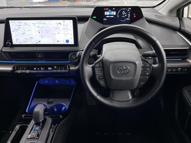 プリウス Ｚ　衝突被害軽減ブレーキ　モデリスタエアロ　４ＷＤ車　車検整備付　ＥＴＣ２．０　パノラマルーフ　ＡＣ１００Ｖ　Ｂｌｕｅｔｏｏｔｈオーディオ　ミュージックプレイヤー接続可　ＬＥＤヘッドライト　全周囲カメラ（7枚目）