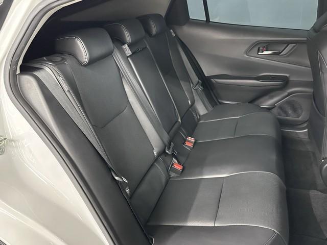 プリウス Ｚ　衝突被害軽減ブレーキ　モデリスタエアロ　４ＷＤ車　車検整備付　ＥＴＣ２．０　パノラマルーフ　ＡＣ１００Ｖ　Ｂｌｕｅｔｏｏｔｈオーディオ　ミュージックプレイヤー接続可　ＬＥＤヘッドライト　全周囲カメラ（20枚目）