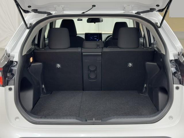 ヤリスクロス Ｇ　ＥＴＣ装備　リヤカメラ　点検記録簿　スマートエントリー　イモビライザー　オートエアコン　アルミホイール　キーレス　パワーウィンドウ　クルコン　ＡＢＳ　ドライブレコーダー　エアバッグ　パワーステアリング（17枚目）