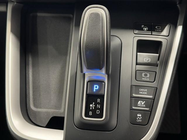 ノア ハイブリッドＳ－Ｚ　衝突被害軽減ブレーキ　パワーバックドア　両側パワースライドドア　全周囲カメラ　ＥＴＣ２．０　４ＷＤ　メモリーナビ　ドライブレコーダー　Ｂｌｕｅｔｏｏｔｈオーディオ　ミュージックプレイヤー接続可（14枚目）