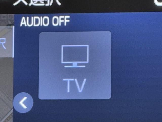 カローラツーリング ハイブリッド　Ｓ　インテリジェントクリアランスソナー　ドラレコ付き　Ｒカメラ　ＡＡＣ　ＬＥＤライト　メディアプレイヤー接続　１オーナー車　横滑防止装置　整備記録簿　クルコン　ＥＴＣ車載器　ナビ＆ＴＶ　キーフリーシステム（10枚目）