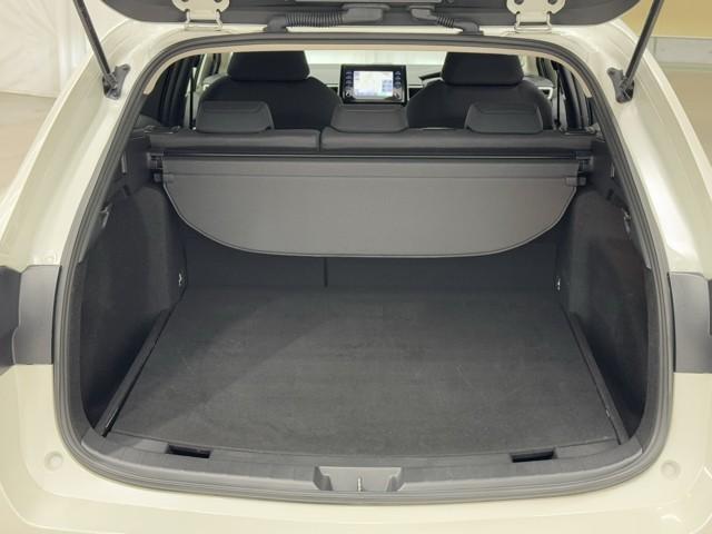 カローラツーリング ハイブリッド　Ｓ　インテリジェントクリアランスソナー　ドラレコ付き　Ｒカメラ　ＡＡＣ　ＬＥＤライト　メディアプレイヤー接続　１オーナー車　横滑防止装置　整備記録簿　クルコン　ＥＴＣ車載器　ナビ＆ＴＶ　キーフリーシステム（18枚目）