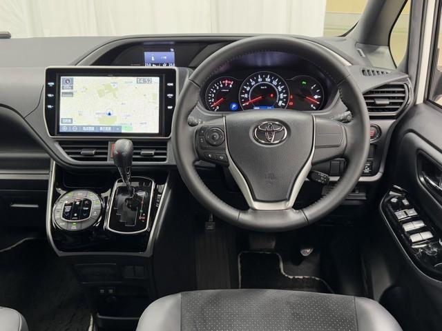 ヴォクシー ZS 煌III 衝突被害軽減ブレーキ 車検整備付 両側パワースライドドア ETC2.0 メモリナビ バックモニター 前後ドライブレコーダー Bluetoothオーディオ 3列シート 7人乗り ABS 横滑り防止装置(6枚目)