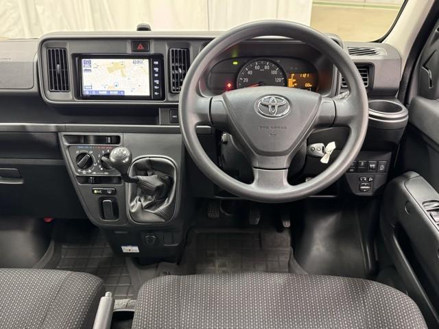 ピクシスバン クルーズターボ SAIII 衝突軽減ブレーキ バックモニター DVD再生可 パワステ 記録簿 4WD ETC エアコン アイドリングストップ LEDヘッドライト キーレス ESC ナビTV ミュージックプレイヤー接続可 ABS(6枚目)