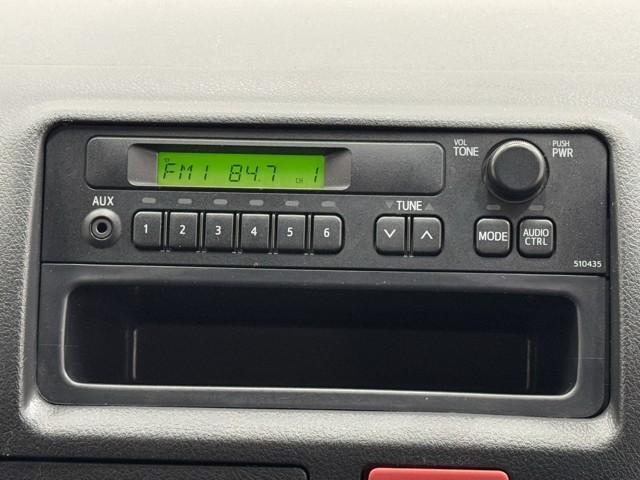 ハイエースバン DX GLパッケージ 衝突被害軽減ブレーキ 車検整備付 インテリジェントクリアランスソナー ドラレコ 車線逸脱警報 電動格納ドアミラー オートライト 横滑り防止装置 オートハイビーム キーレスエントリー エアコン 記録簿(10枚目)