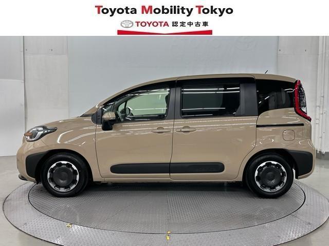 シエンタ ハイブリッドＺ　衝突被害軽減ブレーキ　後席モニター　前後ドライブレコーダー　ＥＴＣ車載器　アイドルストップ　Ｂｌｕｅｔｏｏｔｈオーディオ　ミュージックプレイヤー接続可　ＡＢＳ　ＬＥＤヘッドライト　３列シート（5枚目）