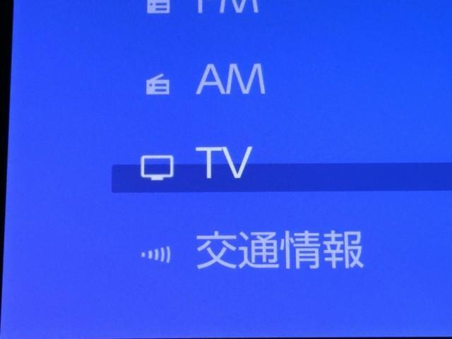 シエンタ ハイブリッドＺ　衝突被害軽減ブレーキ　後席モニター　前後ドライブレコーダー　ＥＴＣ車載器　アイドルストップ　Ｂｌｕｅｔｏｏｔｈオーディオ　ミュージックプレイヤー接続可　ＡＢＳ　ＬＥＤヘッドライト　３列シート（8枚目）