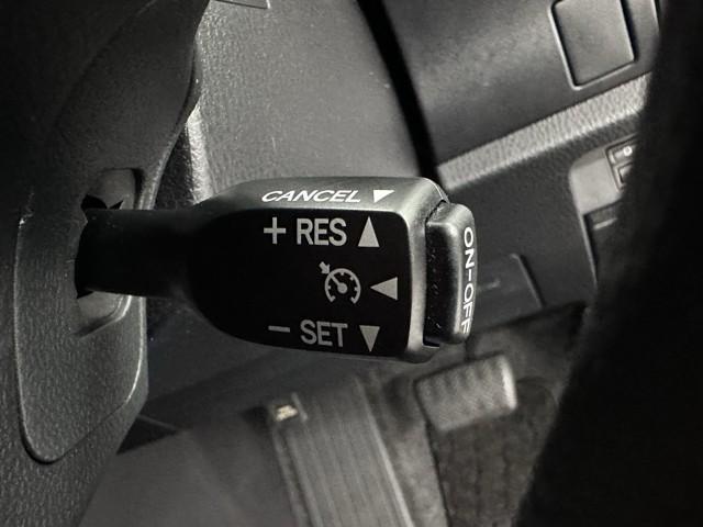 �N���[�Y�R���g���[���@�\���t���Ă��܂��B�@���x��ݒ肷��ƃA�N�Z���𓥂܂Ȃ��Ă����̑��x�ő��邱�Ƃ��ł��܂��B�@�@�������H�ł͂ƂĂ��֗��ȑ��u�Ȃ�ł��B