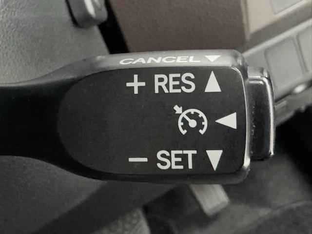 �N���[�Y�R���g���[���@�\���t���Ă��܂��B�@���x��ݒ肷��ƃA�N�Z���𓥂܂Ȃ��Ă����̑��x�ő��邱�Ƃ��ł��܂��B�@�@�������H�ł͂ƂĂ��֗��ȑ��u�Ȃ�ł��B