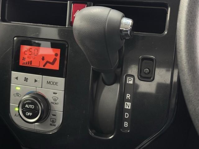 �e���݂₷���V�t�g�ł��B�@�⓹��M���̑������{�ł͑��삪�ȒP�ł����ł��B�@�V�t�g�`�F���W���₷�����ɍl�����Ĕz�u����Ă���̂ő��삵�Ղ��ł���B