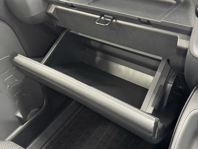 シエンタ ハイブリッドＧ　衝突被害軽減ブレーキ　両側パワースライドドア　レーンキープＡ　オートＬＥＤ　サポカー　ドライブレコーダー　クルーズコントロール　Ｗ電動ドア　ＬＥＤ　ＶＳＣ　ＥＴＣ　キーフリー　１オーナー　ＡＢＳ（10枚目）