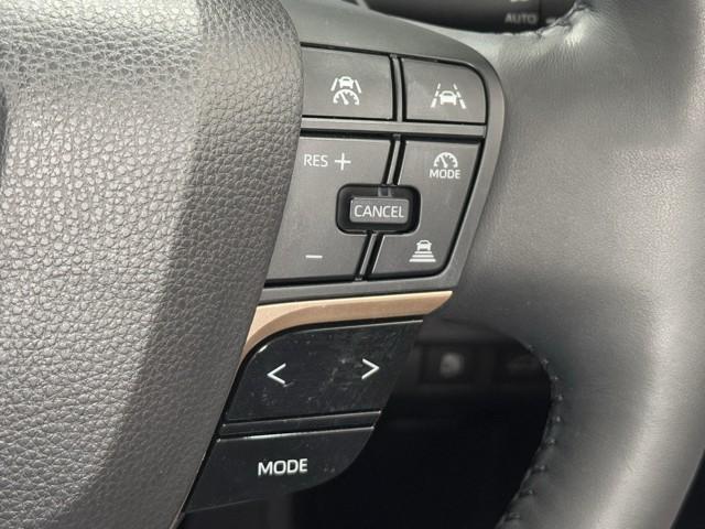 �N���[�Y�R���g���[���@�\���t���Ă��܂��B�@���x��ݒ肷��ƃA�N�Z���𓥂܂Ȃ��Ă����̑��x�ő��邱�Ƃ��ł��܂��B�@�@�������H�ł͂ƂĂ��֗��ȑ��u�Ȃ�ł��B