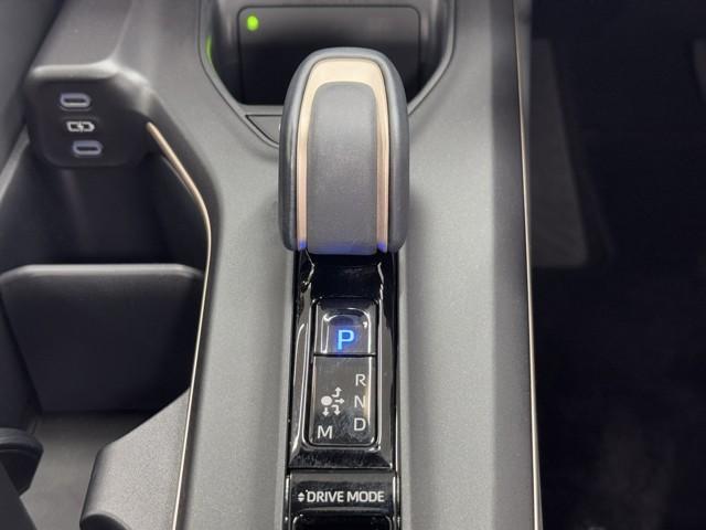 �e���݂₷���V�t�g�ł��B�@�⓹��M���̑������{�ł͑��삪�ȒP�ł����ł��B�@�V�t�g�`�F���W���₷�����ɍl�����Ĕz�u����Ă���̂ő��삵�Ղ��ł���B