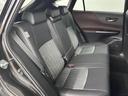 足元広々の座り心地良好、後席ですよ。　ドライビング中、長い間同じ体勢で居るのって大変ですよね。　長く座っているものだから、リラックスできるシートがいいですよね。
