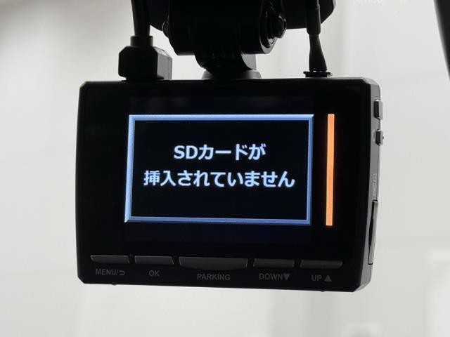 Ｆ　衝突被害軽減ブレーキ　キーレス　横滑り　ミュージックプレイヤー接続可　パワーウインドウ　電格ミラー　ドラレコ　ＥＴＣ　記録簿　盗難防止装置　エアバッグ　メモリーナビ　ナビ＆ＴＶ　マニュアルエアコン(7枚目)