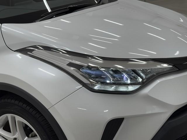 Ｃ－ＨＲ Ｓ　バックモニター　ＬＥＤ　衝突軽減　エアバッグ　アイドリングストップ　イモビライザー　フルセグＴＶ　ドラレコ　横滑り防止機能　オートクルーズコントロール　ＡＡＣ　キーレス　ＡＢＳ　スマートキー　ＥＴＣ（18枚目）