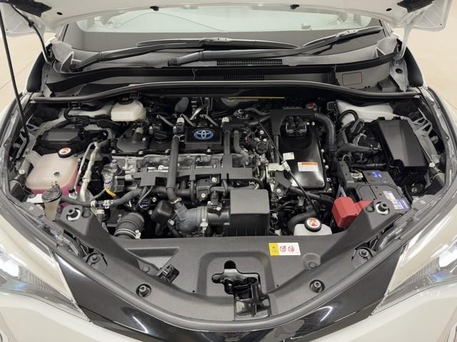Ｃ－ＨＲ Ｓ　バックモニター　ＬＥＤ　衝突軽減　エアバッグ　アイドリングストップ　イモビライザー　フルセグＴＶ　ドラレコ　横滑り防止機能　オートクルーズコントロール　ＡＡＣ　キーレス　ＡＢＳ　スマートキー　ＥＴＣ（19枚目）