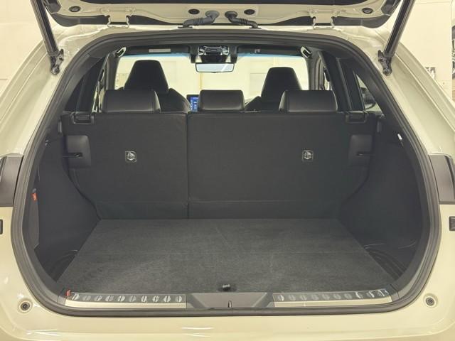 ハリアーハイブリッド Z AC100V電源 エアロ 地上デジタル 衝突被害軽減 サイドエアバッグ LEDランプ Bモニタ クルコン ナビTV アイドリングストップ 横滑り防止装置 スマートキー 盗難防止システム ABS アルミ(16枚目)