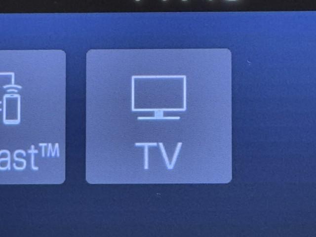 アクア Ｘ　踏み間違い防止　１００Ｖ　イモビ　ナビ＆ＴＶ　ドライブレコーダー　フルセグ　点検記録簿　ＬＥＤヘッドライト　スマートキー　横滑り防止機能　キーレスエントリー　アルミホイール　オートクルーズ　ＥＴＣ（7枚目）