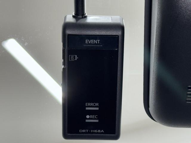 アクア Ｘ　踏み間違い防止　１００Ｖ　イモビ　ナビ＆ＴＶ　ドライブレコーダー　フルセグ　点検記録簿　ＬＥＤヘッドライト　スマートキー　横滑り防止機能　キーレスエントリー　アルミホイール　オートクルーズ　ＥＴＣ（9枚目）