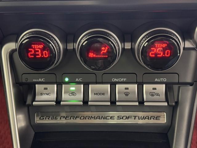 GR86 RZ ナビ・テレビ TSS Bモニタ 1オーナー LEDヘッド ハーフレザーシート 整備記録簿 イモビ キーフリ オートエアコン パワーステアリング アルミホイール デュアルエアバッグ ETC ABS(10枚目)