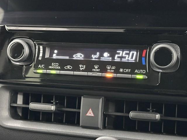 シエンタ ハイブリッドZ TSS エアバック アルミ キーレスエントリー ナビTV イモビライザー 整備記録簿 バックモニター LEDヘッドライト ETC車載器 横滑り防止 スマートキー オートエアコン サイドエアバッグ(9枚目)