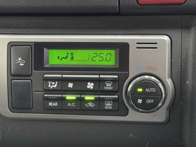 ハイエースバン ロングスーパーGL Wエアコン Bカメラ LEDライト パワーウインドウ 横滑防止 フルセグテレビ DVD視聴可 キーレスエントリー メモリーナビ オートエアコン ETC パワーステ 記録簿有 ABS エアバッグ(10枚目)