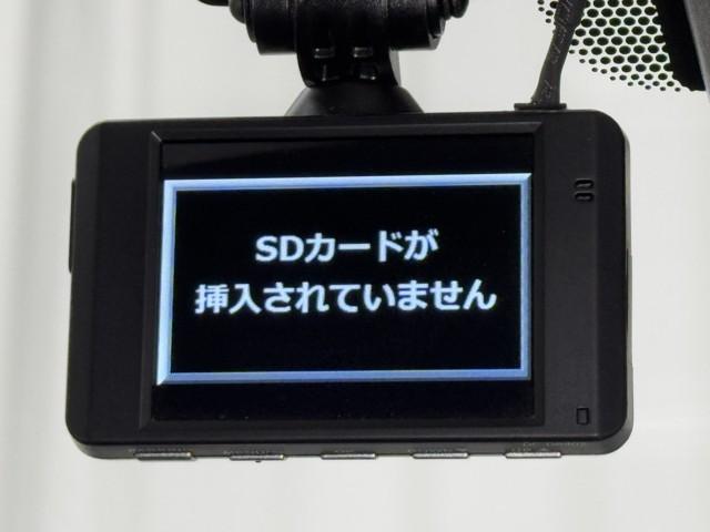 ハイエースバン スーパーGL ダークプライムII LEDヘットライト メモリーナビゲーション ミュージックプレイヤー接続可 スマキー ABS フルフラット 盗難警報装置 運転席エアバッグ リアクーラー ワンセグ オートエアコン パワーウインドウ(8枚目)