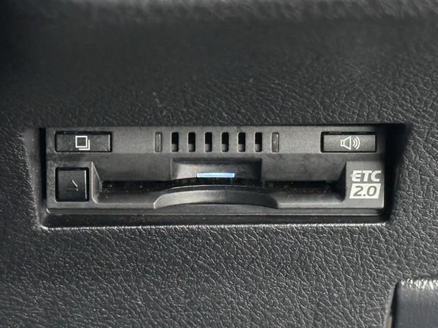 カローラフィールダー ハイブリッドG ダブルバイビー PCS インテリキー 横滑防止 アイドルストップ ミュージックプレイヤー接続可 フルセグTV メンテナンスノート クルーズコントロール LEDヘッドライト オートエアコン ワンオーナー ETC ABS(8枚目)