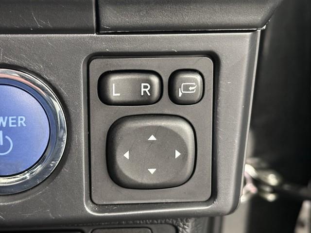 カローラフィールダー ハイブリッドG ダブルバイビー PCS インテリキー 横滑防止 アイドルストップ ミュージックプレイヤー接続可 フルセグTV メンテナンスノート クルーズコントロール LEDヘッドライト オートエアコン ワンオーナー ETC ABS(15枚目)