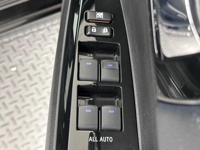 カローラフィールダー ハイブリッドG ダブルバイビー PCS インテリキー 横滑防止 アイドルストップ ミュージックプレイヤー接続可 フルセグTV メンテナンスノート クルーズコントロール LEDヘッドライト オートエアコン ワンオーナー ETC ABS(16枚目)