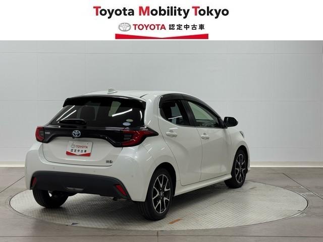 ヤリス ハイブリッドZ PCS 整備記録簿 地デジ AW Bカメラ アイドリングストップ車 ドラレコ付 LEDランプ スマキー ETC付き メディアプレイヤー接続 ナビTV VSC パワステ 1オナ車 クルコン キーフリー(2枚目)