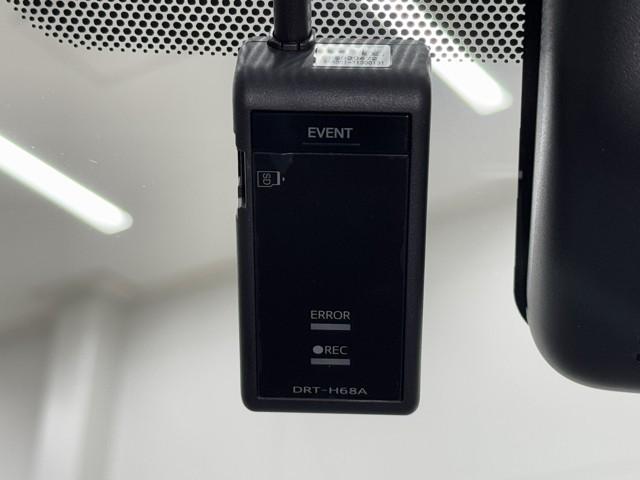 ヤリス ハイブリッドZ PCS 整備記録簿 地デジ AW Bカメラ アイドリングストップ車 ドラレコ付 LEDランプ スマキー ETC付き メディアプレイヤー接続 ナビTV VSC パワステ 1オナ車 クルコン キーフリー(8枚目)