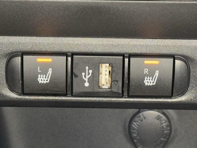 ヤリス ハイブリッドZ PCS 整備記録簿 地デジ AW Bカメラ アイドリングストップ車 ドラレコ付 LEDランプ スマキー ETC付き メディアプレイヤー接続 ナビTV VSC パワステ 1オナ車 クルコン キーフリー(14枚目)