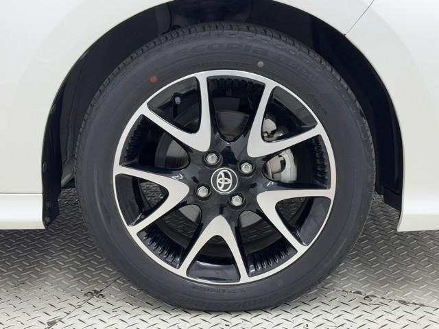 ヤリス ハイブリッドZ PCS 整備記録簿 地デジ AW Bカメラ アイドリングストップ車 ドラレコ付 LEDランプ スマキー ETC付き メディアプレイヤー接続 ナビTV VSC パワステ 1オナ車 クルコン キーフリー(18枚目)