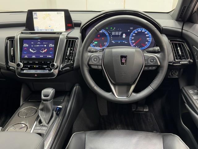 クラウンハイブリッド RSアドバンス Four リアカメラ 100V電源 オートエアコン LEDヘッド 衝突軽減システム ムーンルーフ メモリナビ 助手席エアバッグ 横滑防止装置 ABS ナビTV 本革シート 電動シート サイドエアバッグ ETC(4枚目)