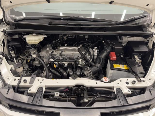 ノア Ｘ　衝突回避ブレーキ　ダブルエアコン　エアコン　フルフラットシート　後カメラ　横滑り防止機能　メモリ－ナビ　ＤＶＤ再生機能　地デジフルセグ　ＬＥＤライト　オートクルーズ　ＡＵＸ　パワステ　ＡＢＳ　３列（19枚目）