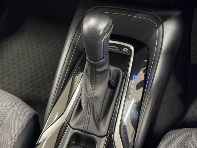 �e���݂₷���V�t�g�ł��B�@�⓹��M���̑������{�ł͑��삪�ȒP�ł����ł��B�@�V�t�g�`�F���W���₷�����ɍl�����Ĕz�u����Ă���̂ő��삵�Ղ��ł���B