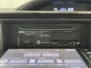 ハイブリッドＶ　エアバック　パワーウインドウ　ＡＷ　メモリナビ　サイドエアバッグ　パワステ　ナビＴＶ　Ｗエアバッグ　ＡＢＳ　オートエアコン　地デジテレビ（9枚目）