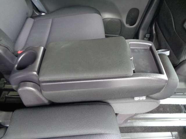 セレナ ２．０　ＸＶ　セーフティパックＡ　オートクルーズ　ＥＴＣ車載器　レーンキープ　ワンオーナー車　インテリキー　バックカメラ　記録簿　ドラレコ　パワーウインドウ　盗難防止システム　ナビＴＶ　エアコン　ＡＢＳ　エアバッグ　メモリーナビ（20枚目）