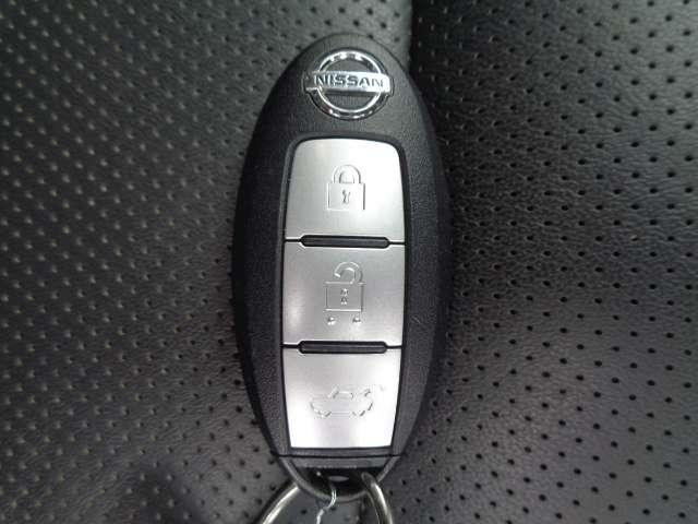 スカイライン ３．０　ＧＴ　タイプＰ　インテリジェントクルーズコントロール　３６０°カメラ　本革シート　衝突軽減　ＬＥＤ　ワンオーナー車　オートクルーズコントロール　スマートキー　ドラレコ　バックモニター　ＥＴＣ　レーンキープ　ナビＴＶ　メモリーナビ　アルミホイール（14枚目）