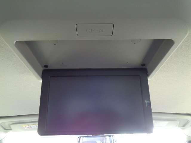 セレナ 1.2 e-POWER XV セーフティパックB バックビューモニター 全方位モニタ 両側パワースライドドア ワンオーナー車 ETC レーダークルーズコントロール スマートキー ドライブレコーダー アルミホイール 車線逸脱 盗難防止装置 キーレス(4枚目)