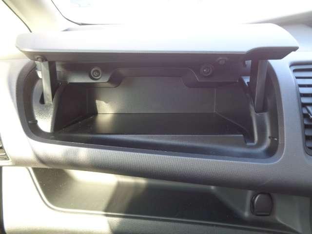 セレナ 1.2 e-POWER XV セーフティパックB バックビューモニター 全方位モニタ 両側パワースライドドア ワンオーナー車 ETC レーダークルーズコントロール スマートキー ドライブレコーダー アルミホイール 車線逸脱 盗難防止装置 キーレス(19枚目)