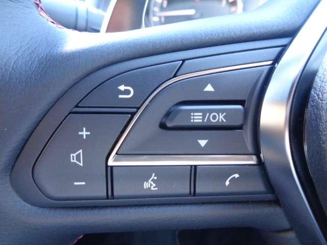 スカイライン ３．０　４００Ｒ　ＢＯＳＥサウンドシステム　本革シ－ト　ＬＥＤヘッド　キーレスエントリー　ワンオーナ　車線逸脱警報　スマ－トキ－　バックモニター　クルコン　メモリーナビ　ナビＴＶ　サイドカメラ　ＡＡＣ　アルミ　盗難防止装置　ＥＴＣ　エアバッグ（15枚目）