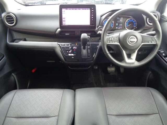 デイズ 660 ハイウェイスターGターボ 純正メモリーナビ・フルセグTV(MM223D-L) 禁煙 車線逸脱 インテリジェントアラウンドビューモニター LED ナビTV 記録簿 スマートキー エアバック キーフリー サイドカメラ バックカメラ パワーステアリング フルオートエアコン ワンセグ(3枚目)