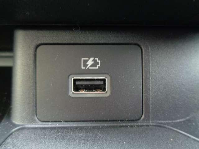 デイズ 660 ハイウェイスターGターボ 純正メモリーナビ・フルセグTV(MM223D-L) 禁煙 車線逸脱 インテリジェントアラウンドビューモニター LED ナビTV 記録簿 スマートキー エアバック キーフリー サイドカメラ バックカメラ パワーステアリング フルオートエアコン ワンセグ(10枚目)