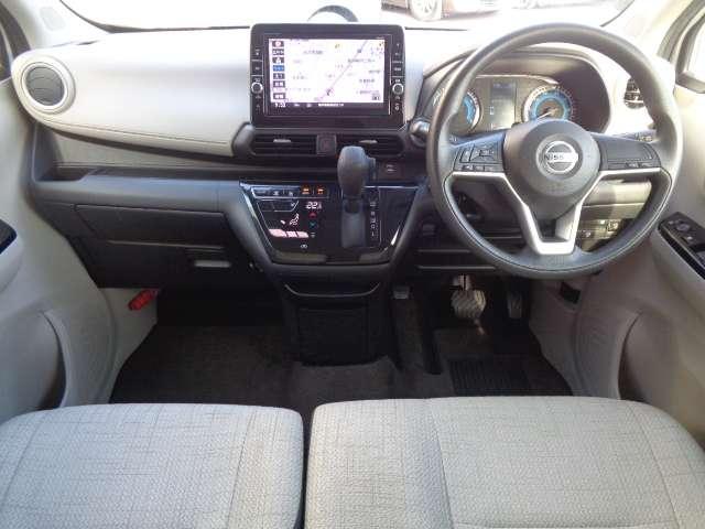 デイズ ６６０　Ｘ　純正メモリーナビ・フルセグＴＶ（ＭＭ３１８Ｄ－Ｌ）　アラウンドＭ　踏み間違え防止　スマートキー　イモビライザー　バックカメラ　１オーナー　ＥＴＣ　レーンキープ　アイドリングストップ　ドライブレコーダー　キーレス　フルオートエアコン　ナビＴＶ　ＷＡＢ（3枚目）