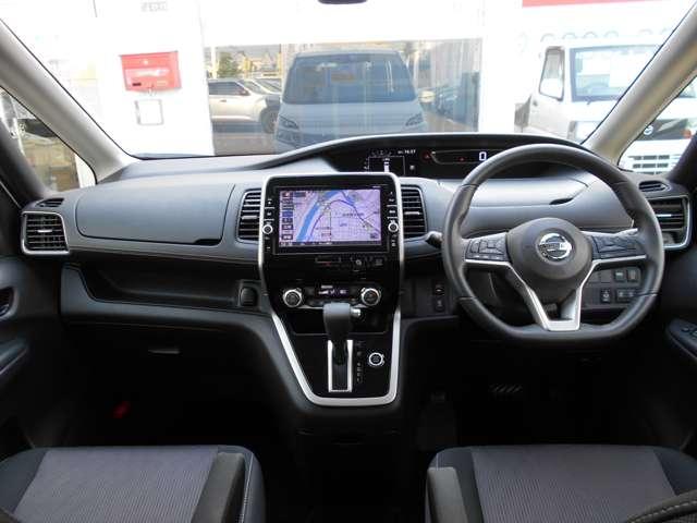 ハイウェイスター 2.0 ハイウェイスター 後席モニター エマージェンシーブレーキ 踏み間違い防止 アラウンドビュー ドライブレコーダー 両側オートスライド ETC アルミ サイド&カーテンエアバッグ ワンオーナー(3枚目)