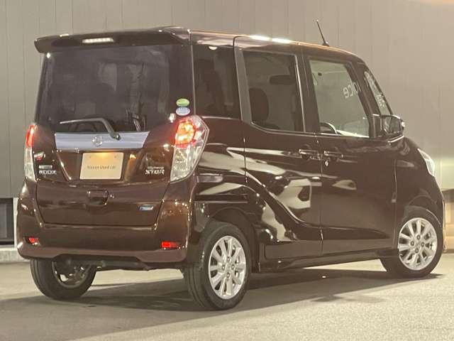 デイズルークス ６６０　ハイウェイスターＸ　Ｖセレクション　＋ＳａｆｅｔｙＩＩ　エマブレ　踏み間違い防止　アラウンドビュー　レーダーブレーキサポート　インテリジェントキ－　アルミホイール　キセノン　サイドカメラ　盗難防止　ドライブレコーダー　ＡＢＳ　ＥＴＣ　メモリーナビ　ナビＴＶ　オートエアコン　ワンオ－ナ－車　記録簿（2枚目）